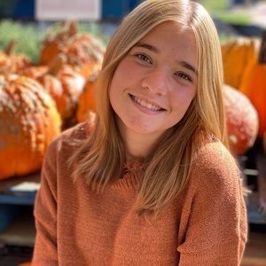 Meet your Posher, Eva